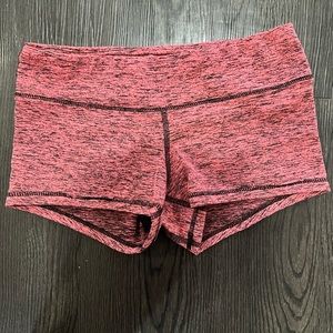 Fleo original cut shorts. Size S. Orangeish color